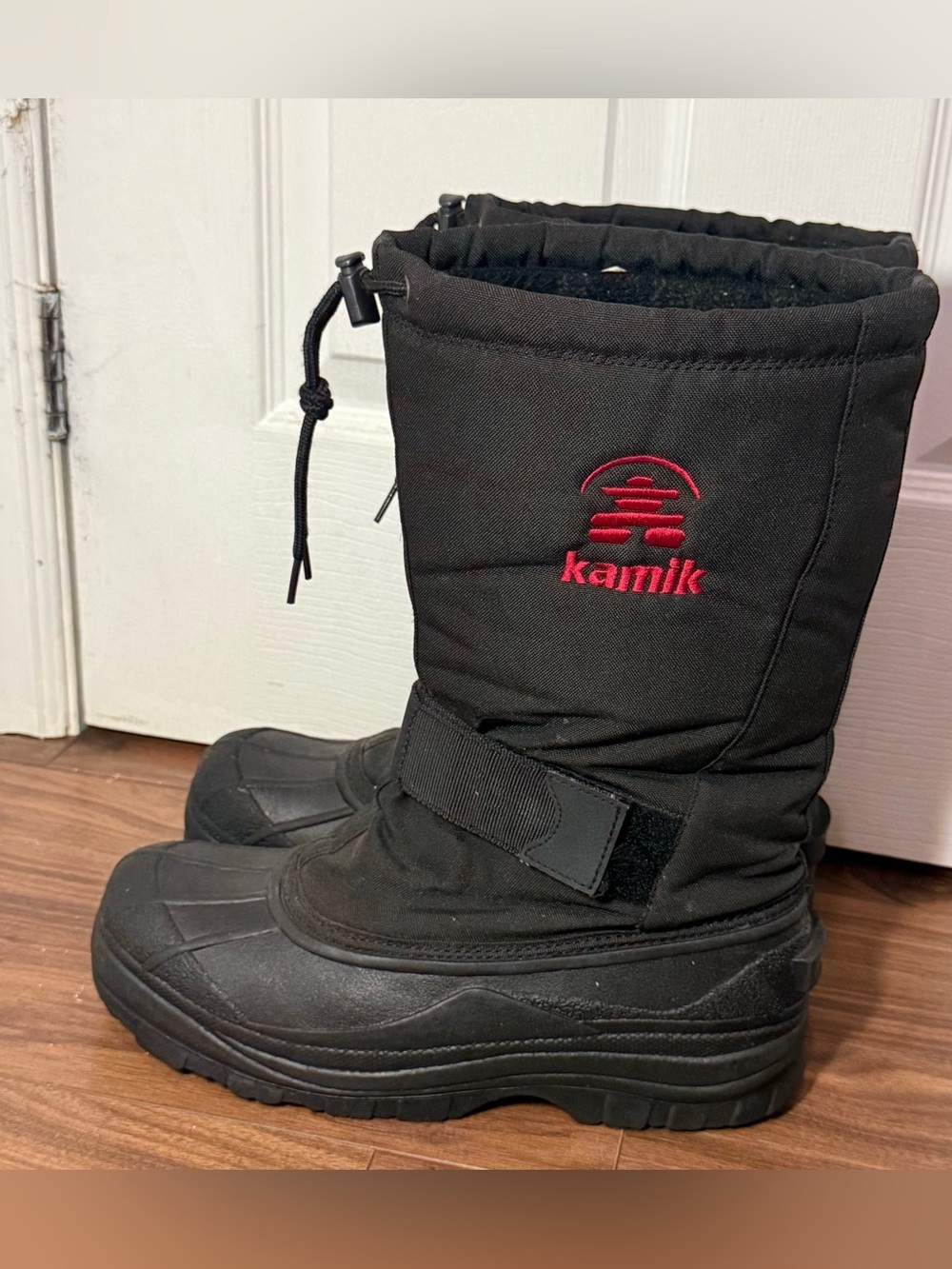 Kamik Frontline 2 Mens US 10 Snow Boots Black Insulated Round Toe MidCalf Winter